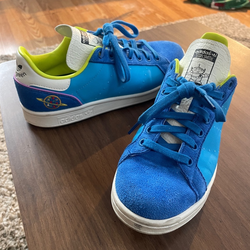 ❌SOLD❌ Limited Edition Adidas Originals + DISNEY STAN SMITH 'REX & ALIEN
